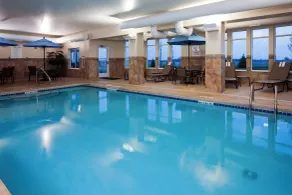 Holiday Inn Express Washington Court House by IHG - Piscina