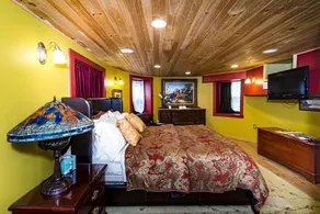 Stone Manor Boutique Inn - Værelse