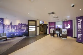 Premier Inn Edinburgh Cc Royal Mile - Rezeption