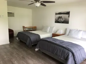 Tally Ho Inn - Room