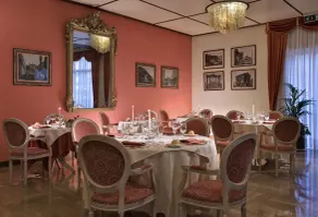 Hotel Bristol Buja - Restaurang