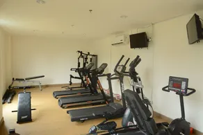 Good Place And Homey 1Br At Tree Park City Bsd Apartment - Fitness facility