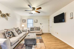 Deck & Fenced Yard: Family Home in Winterville - Innenbereich