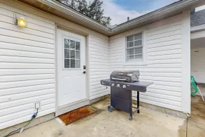 Dog-friendly Yard! Retreat 11 Mi to Destin & Beach - Intérieur