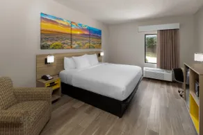Days Inn by Wyndham Tulsa Central - Chambre