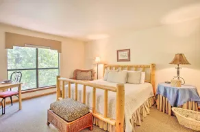 Bright Davis Escape w/ Screened-In Porch! - Innenbereich
