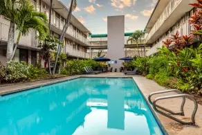 Pacific Marina Inn Airport - Piscine