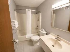 Corning Inn - Badezimmer