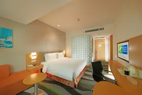 Holiday Inn Express Tangshan Downtown by IHG - Room