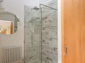 The Apple Shed - Bathroom