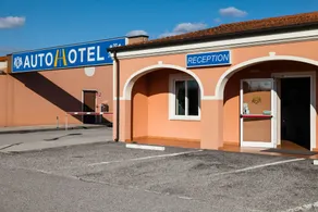 Autohotel Venezia - Réception