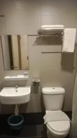 Tumike Hotel Bentong - Bathroom
