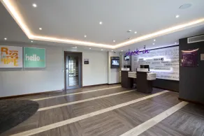 Premier Inn Abergavenny - Rezeption