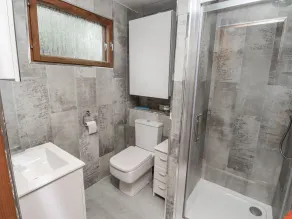 Farnes Lodge - Badeværelse