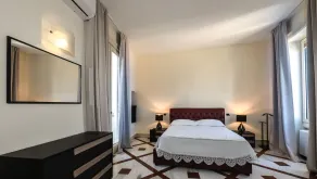 LA PUTEA SUITEsrl - Rum