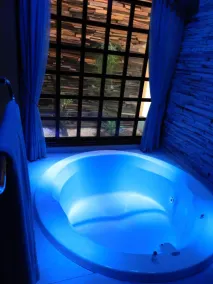 Blue Suítes - motel - Bathroom
