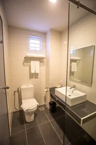 3-Plus Hotel - Badeværelse