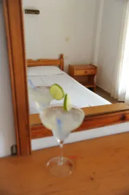 Captains Studios & Apartments - Room