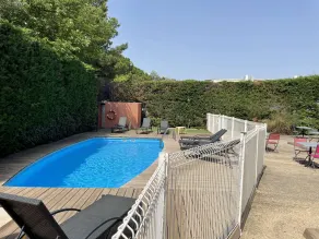 Hôtel Kyriad Marseille Ouest - Martigues - Piscine