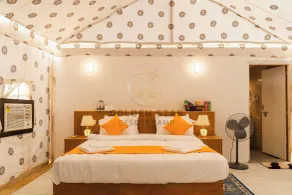 Golden Star Desert Camps & Resort - Room