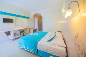 Daima Biz Hotel - Dolusu Aquapark Access - Room