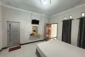 OYO 95050 Penginapan Sekarsari Syariah - Room