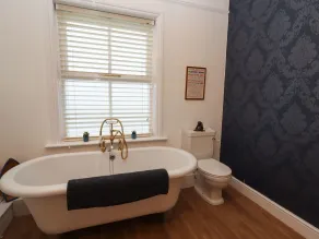 The Old Sorting Office - Bathroom