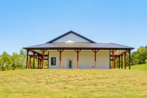 Spacious Barndominium Near Branson w/ Game Rooms - Interior