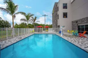 Home2 Suites by Hilton Vero Beach I-95 - Piscine