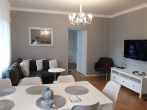 2 Bedroom City Center Apartment - Spisning på værelset