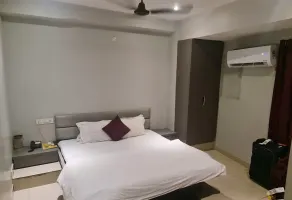 Divine View - Room