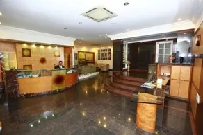 Highgates Hotel - Lobby