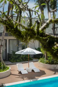 Maha Resort Bali - Pool