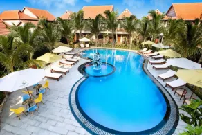 Golden Topaz Phu Quoc Resort - Pool