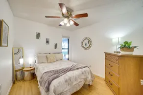 Family-friendly Broken Arrow Retreat w/ Yard! - Værelse