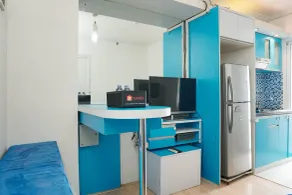 Gorgeous 2BR Green Pramuka Apartment - Habitación