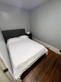 Clover 2900 - Apartment and Rooms with Private Bathroom near Washington Ave South Philly - Værelse
