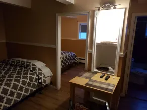 Caravan Motel - Chambre