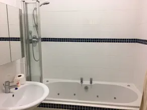 The Grosvenor - Bathroom