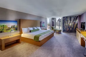 Whitney Peak Hotel Reno, Tapestry Collection by Hilton - Chambre