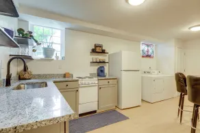 5 Mi to Trilith Studios: Apt w/ Furnished Pergola - Interior