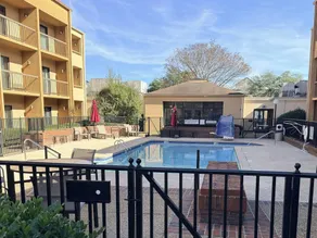 Preston Suites by IHG - Piscine