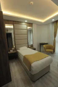 özşahin otel - Værelse