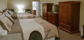 Rolling Hills Lodge - Room