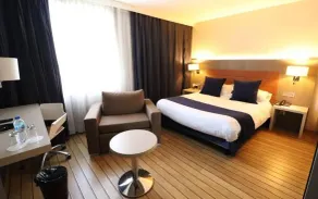 Logis Hôtel & Restaurant - Les Tuileries - Rum