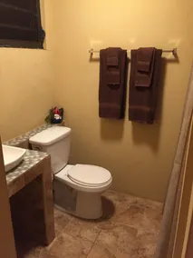 El Pequeño Hotel - Bathroom
