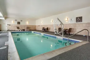 Comfort Inn & Suites Sidney I-80 - Piscina