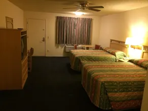 Value Inn & Suites - Chambre