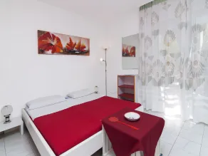 Apartments Ana Valbandon - Room