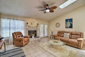 Pet-Friendly Amelia Island Home ~ 1 Mi to Beach! - Interiör